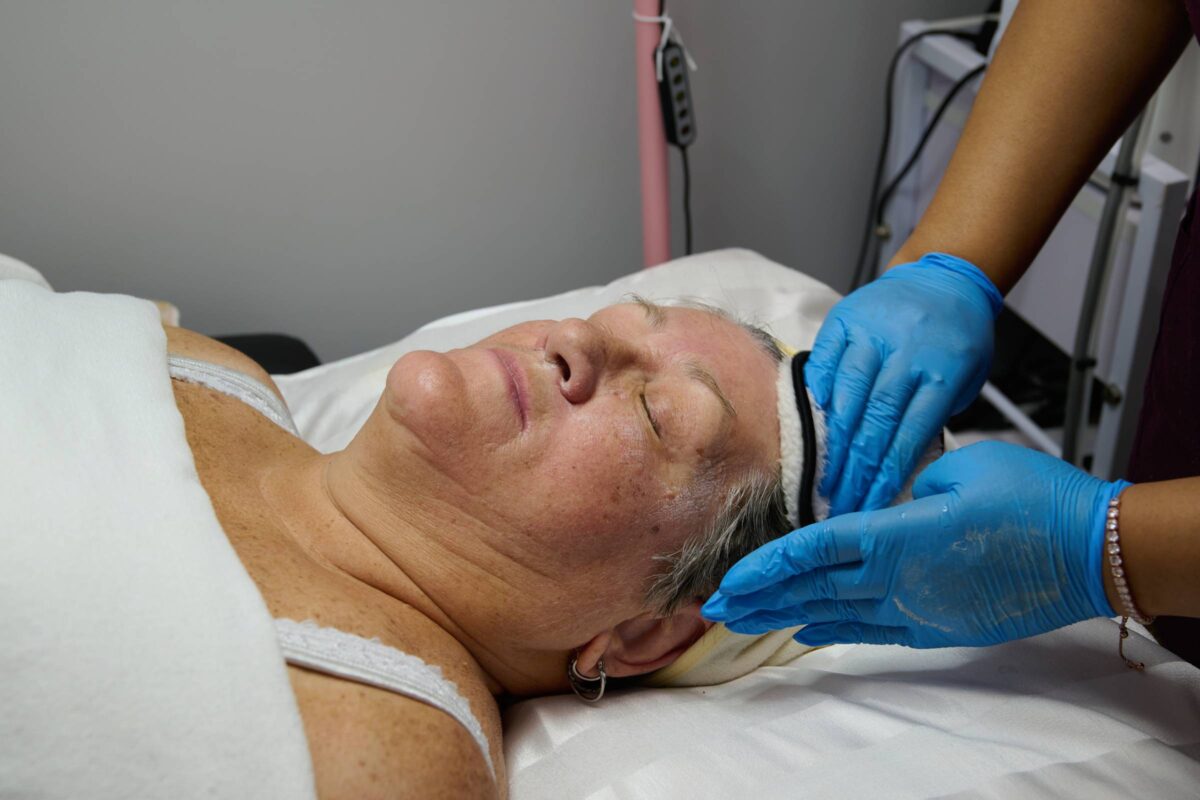 Acne Skin Care Facial - Image 239 - Lavish Spa 387