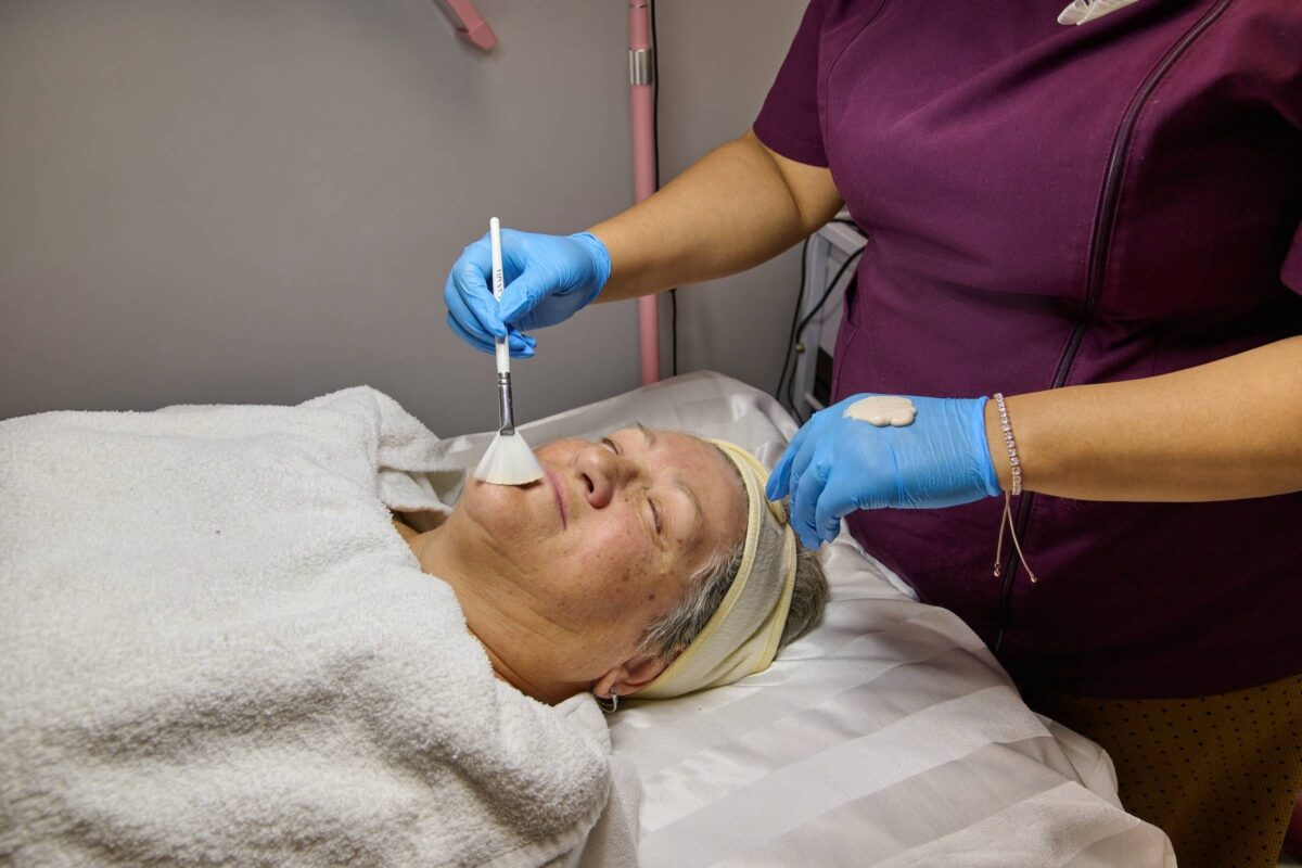 Facial Treatment - Image 207 - Lavish Spa 387