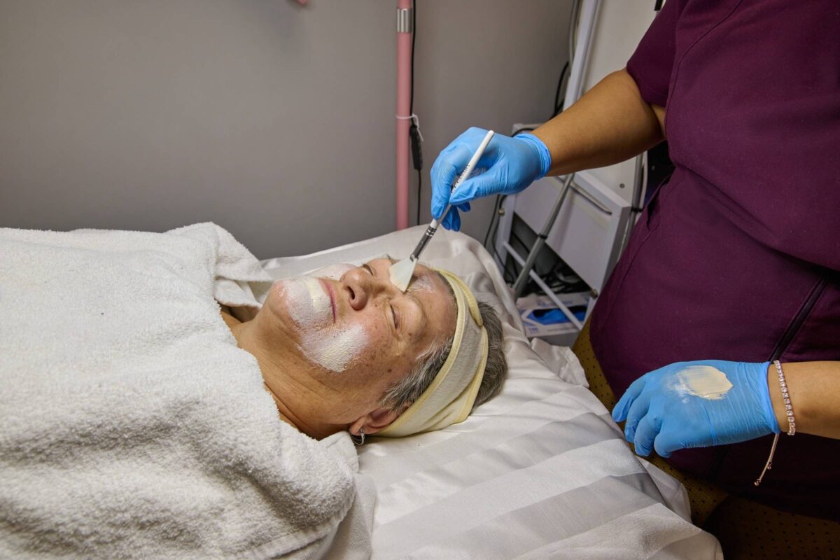 Facial Treatment - Image 212 - Lavish Spa 387