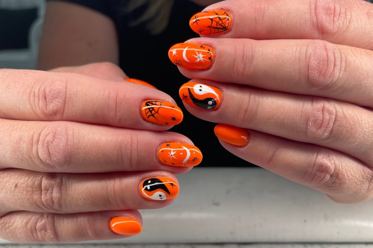 Halloween Nail Art - Lavish Spa